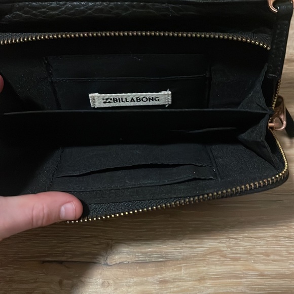 Black Ros gold wallet from billabong - Picture 2 of 3